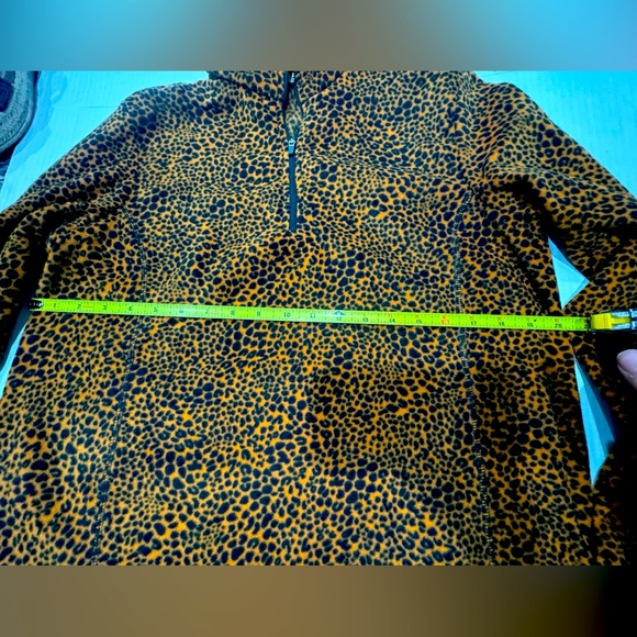 Awesome Lands’ End Cheetah Print Zip Up Fleece Medium Tall - Picture 8 of 10